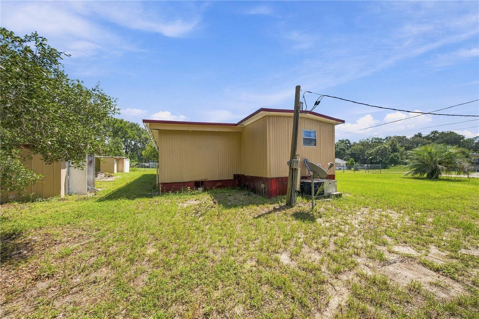10401 Se 127th Ln Property Photo 5