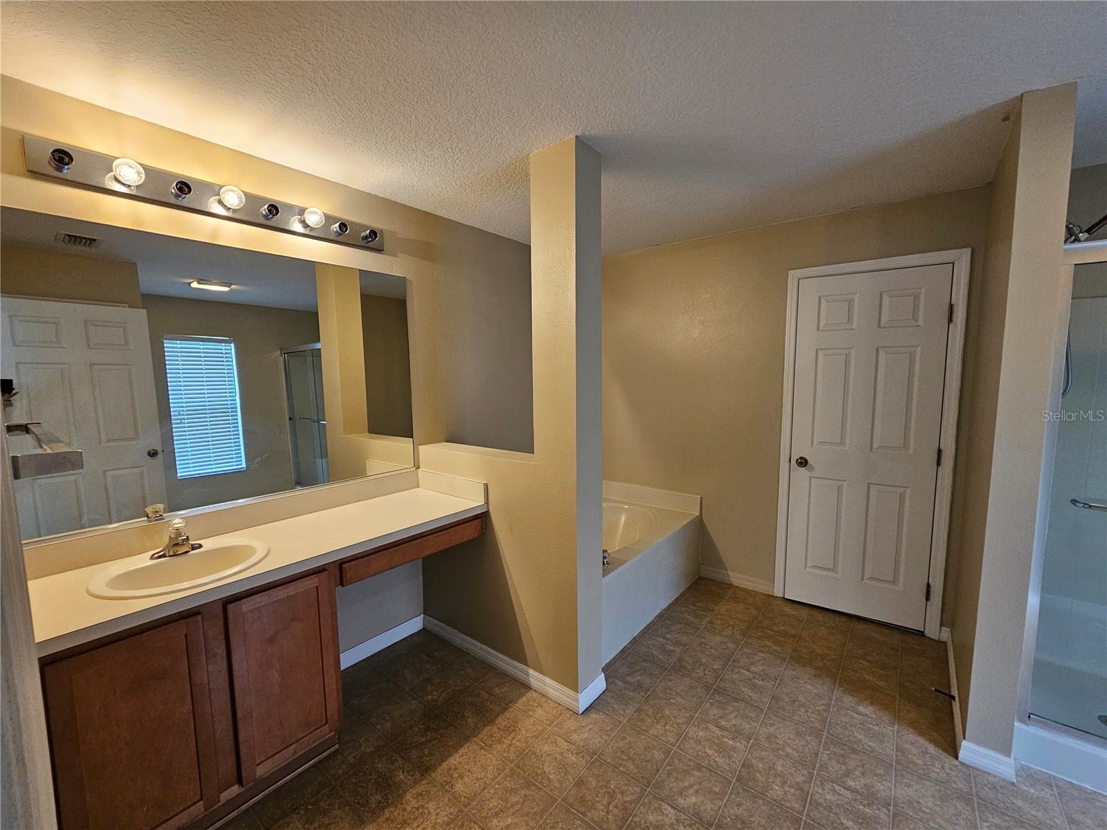 9765 Sw 46th Ct Property Photo 16