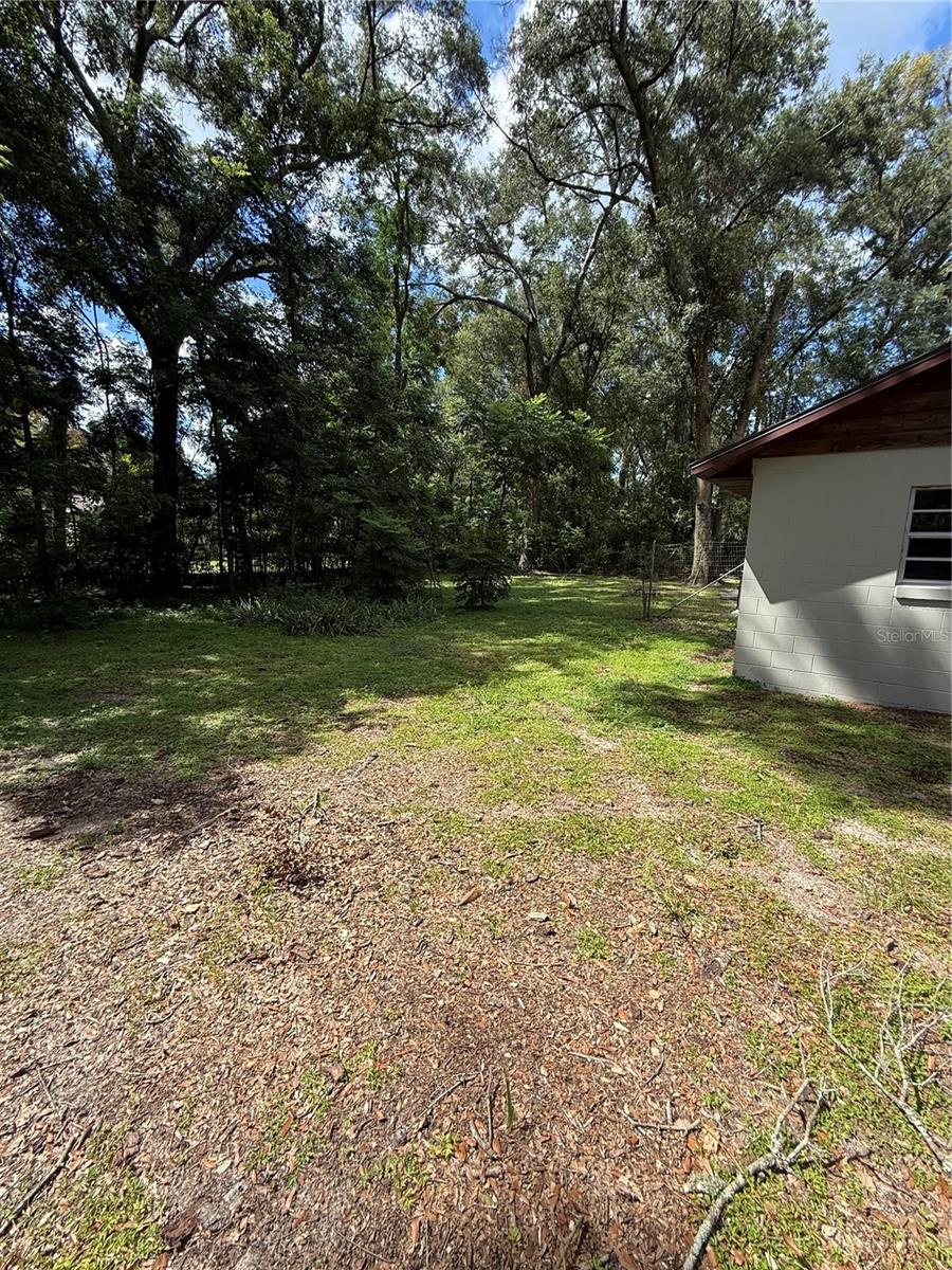 2518 Ne 21st Ter Property Photo 23