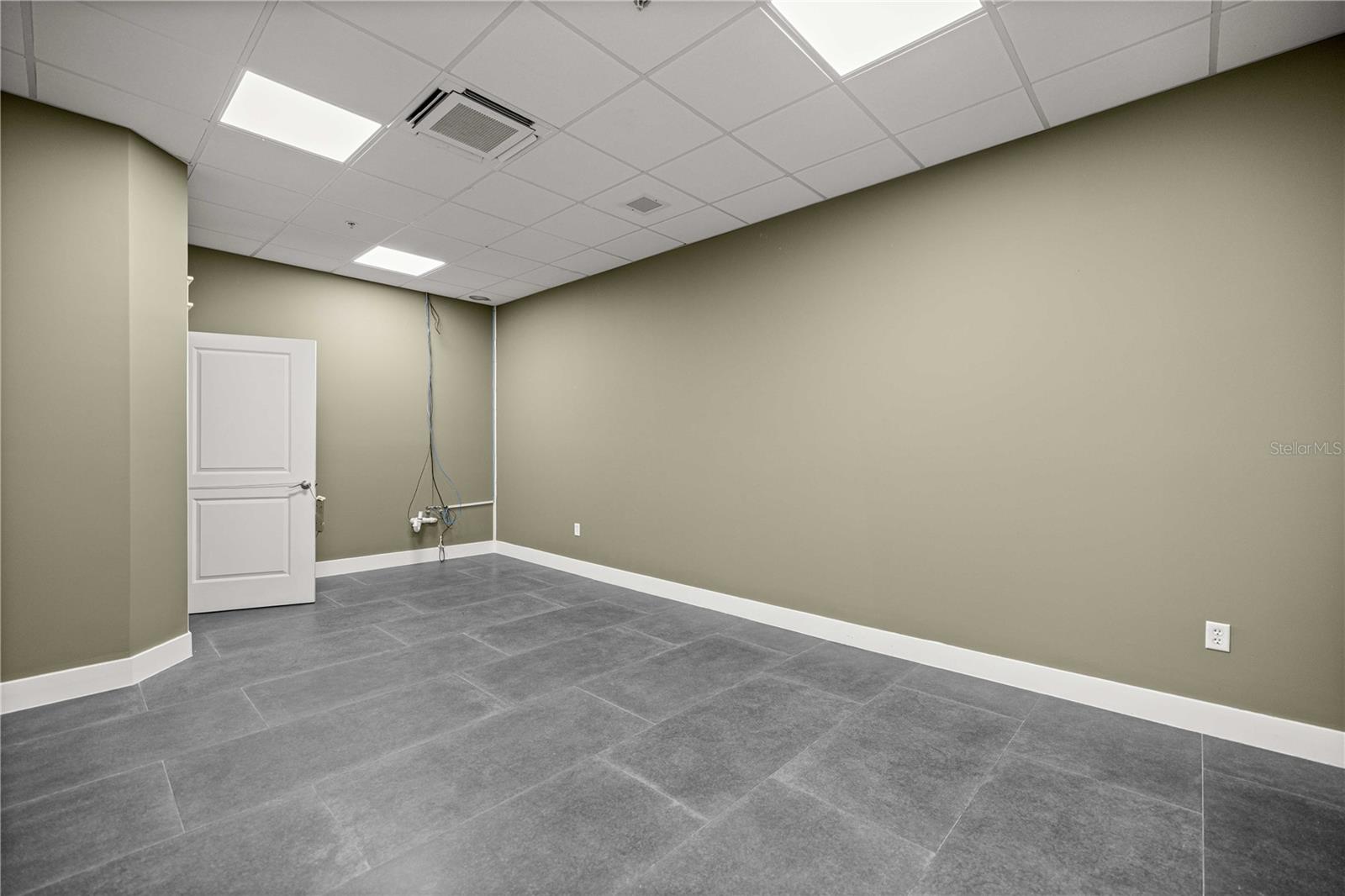 18 S Magnolia Ave #suite 5 Property Photo 5