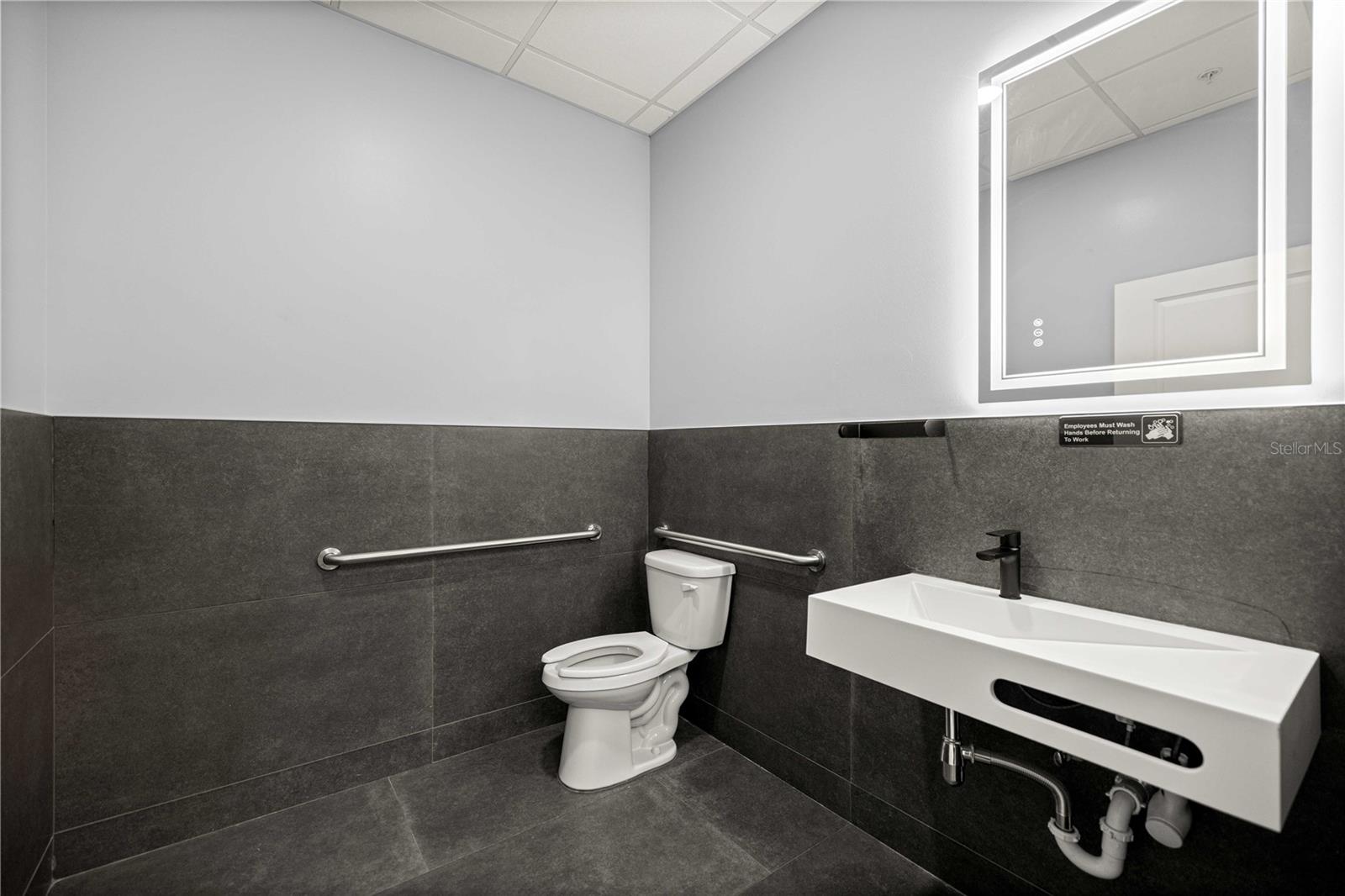 18 S Magnolia Ave #suite 5 Property Photo 7
