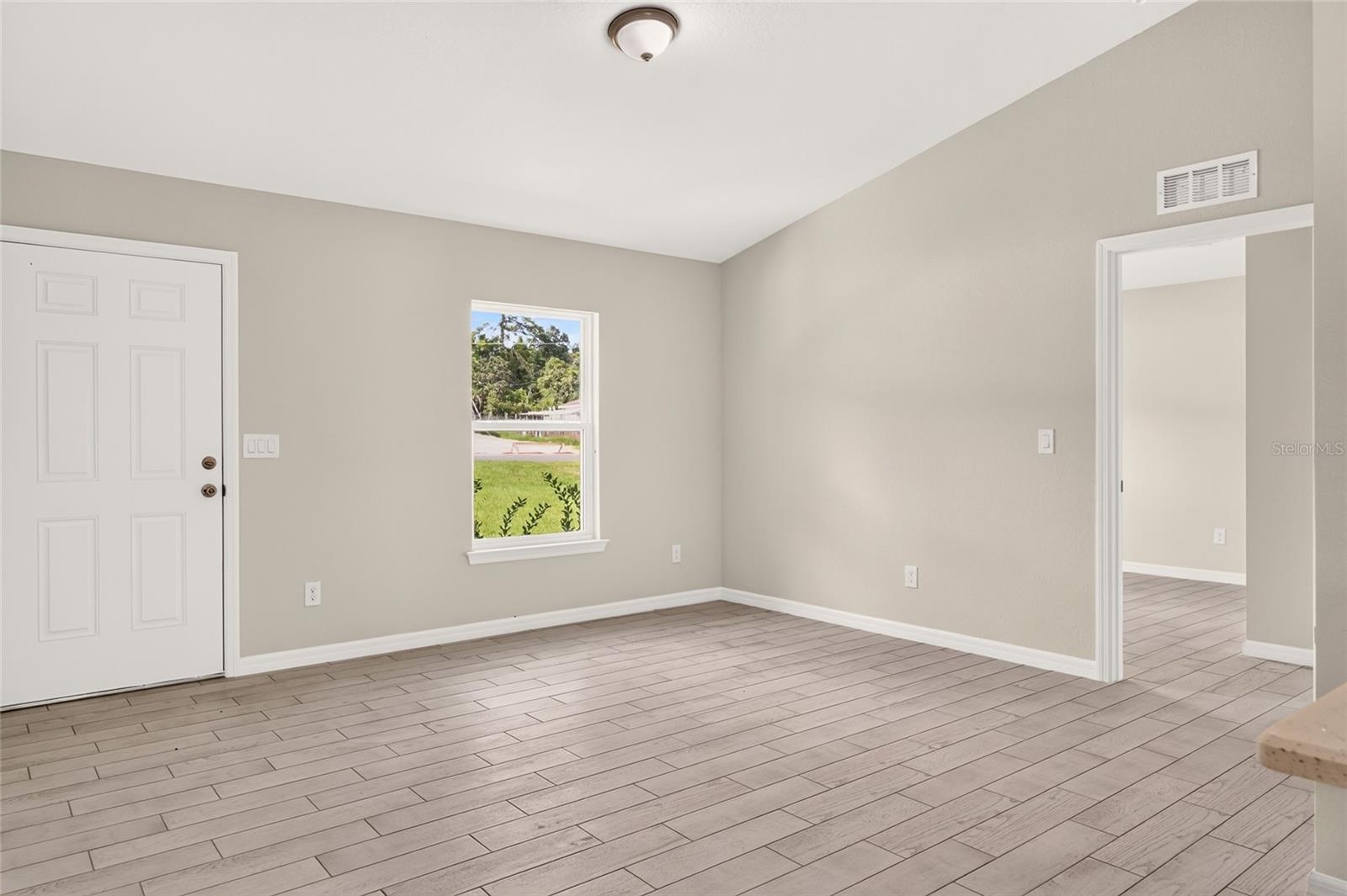 85 Olive Rd Property Photo 18