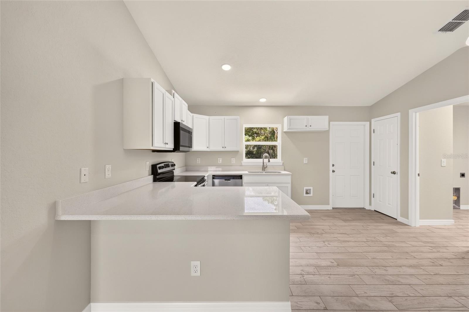 85 Olive Rd Property Photo 25