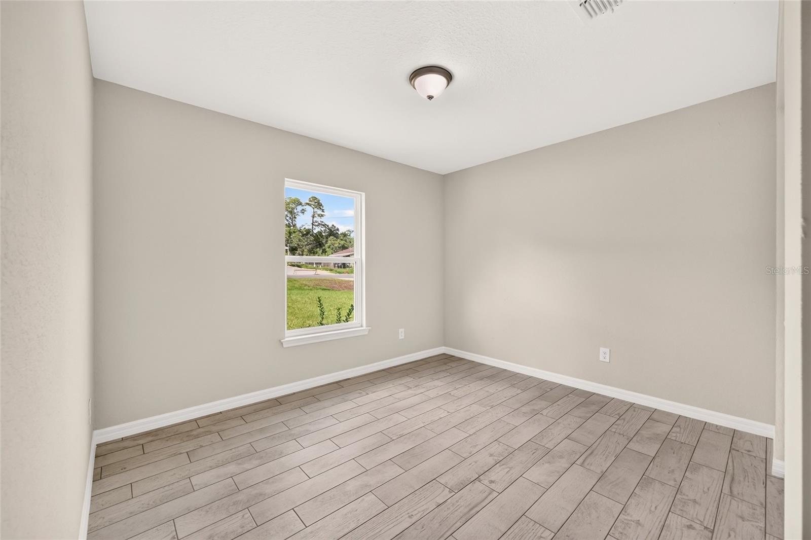 85 Olive Rd Property Photo 33