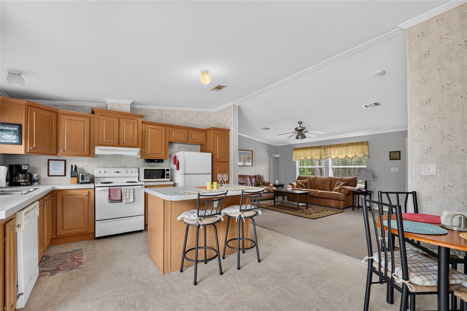 13550 Highway 40 E Property Photo 6