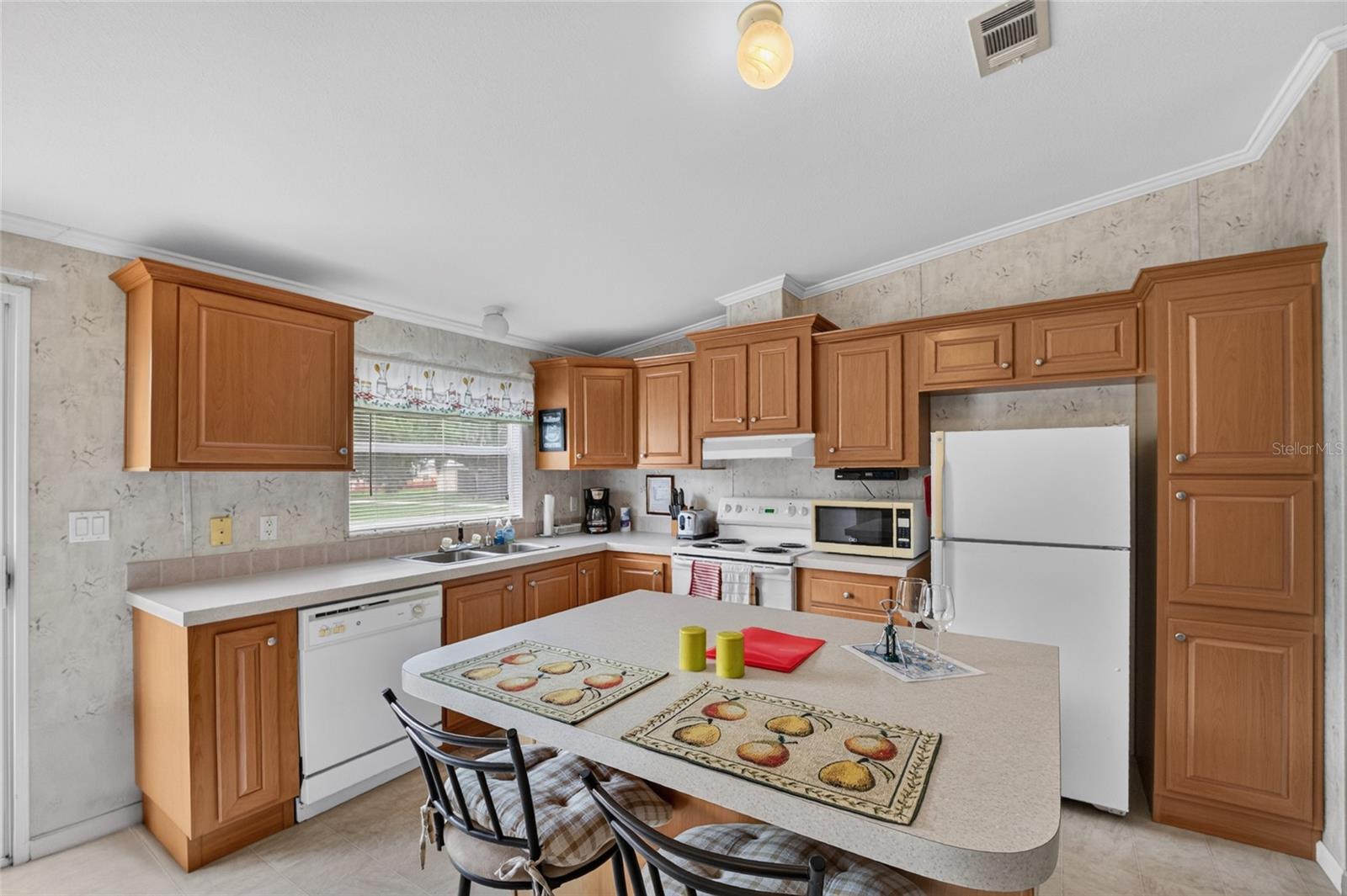 13550 Highway 40 E Property Photo 7