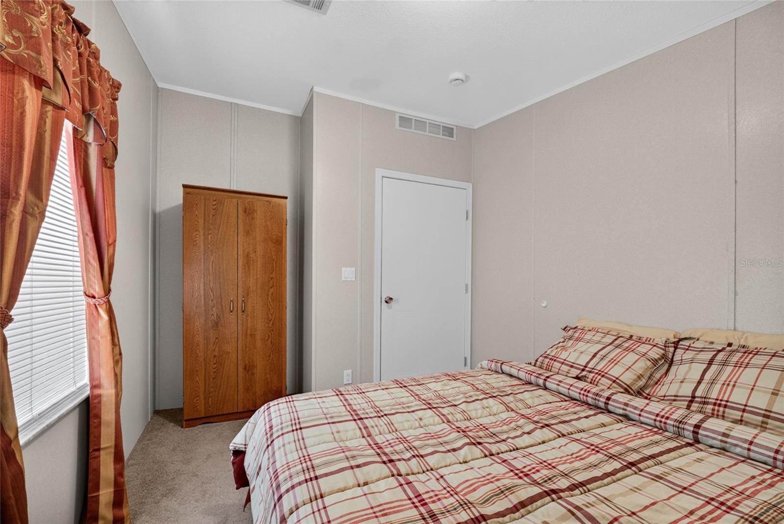 13550 Highway 40 E Property Photo 14