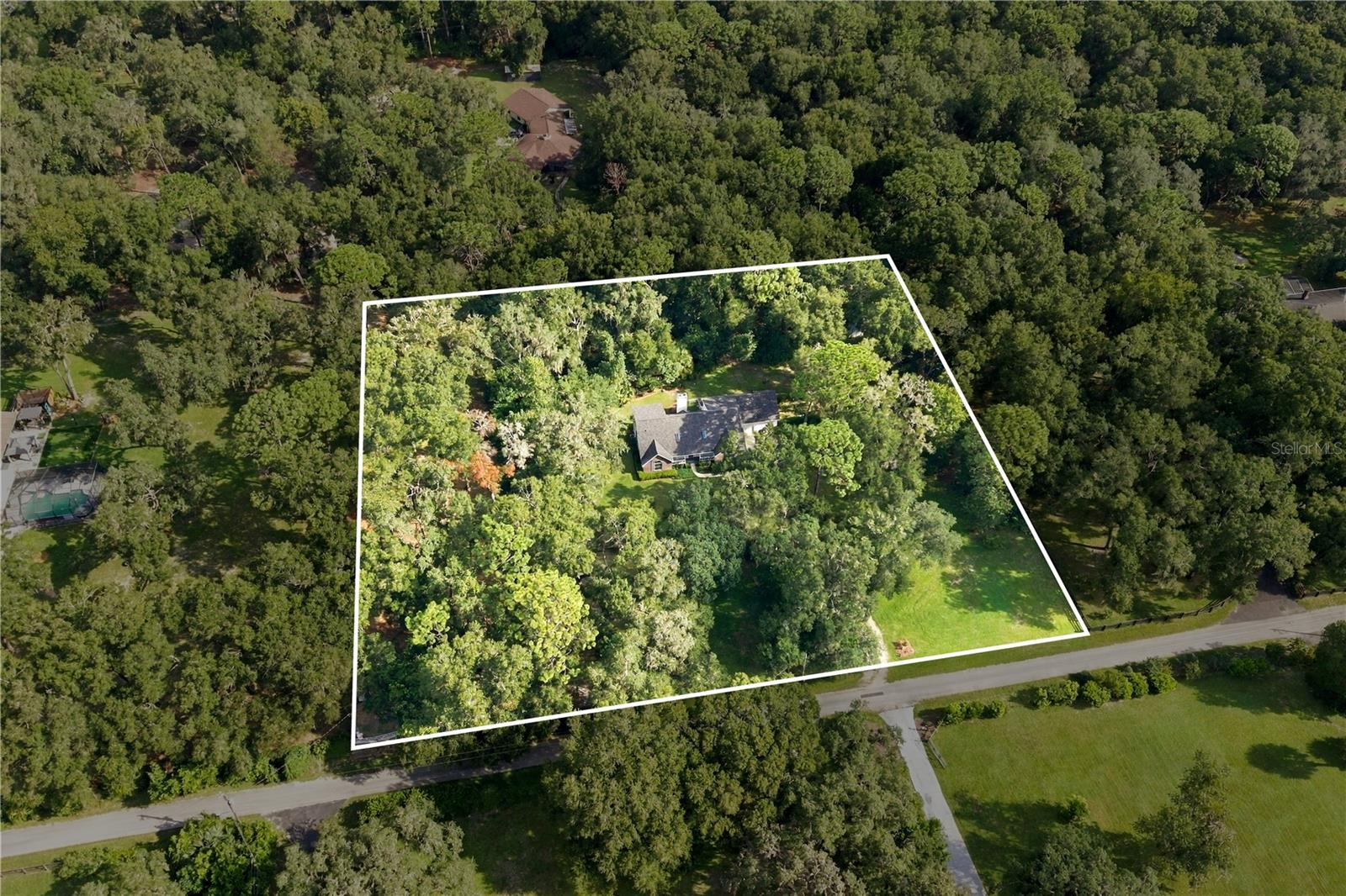 8531 E Fort Cooper Rd Property Photo 2