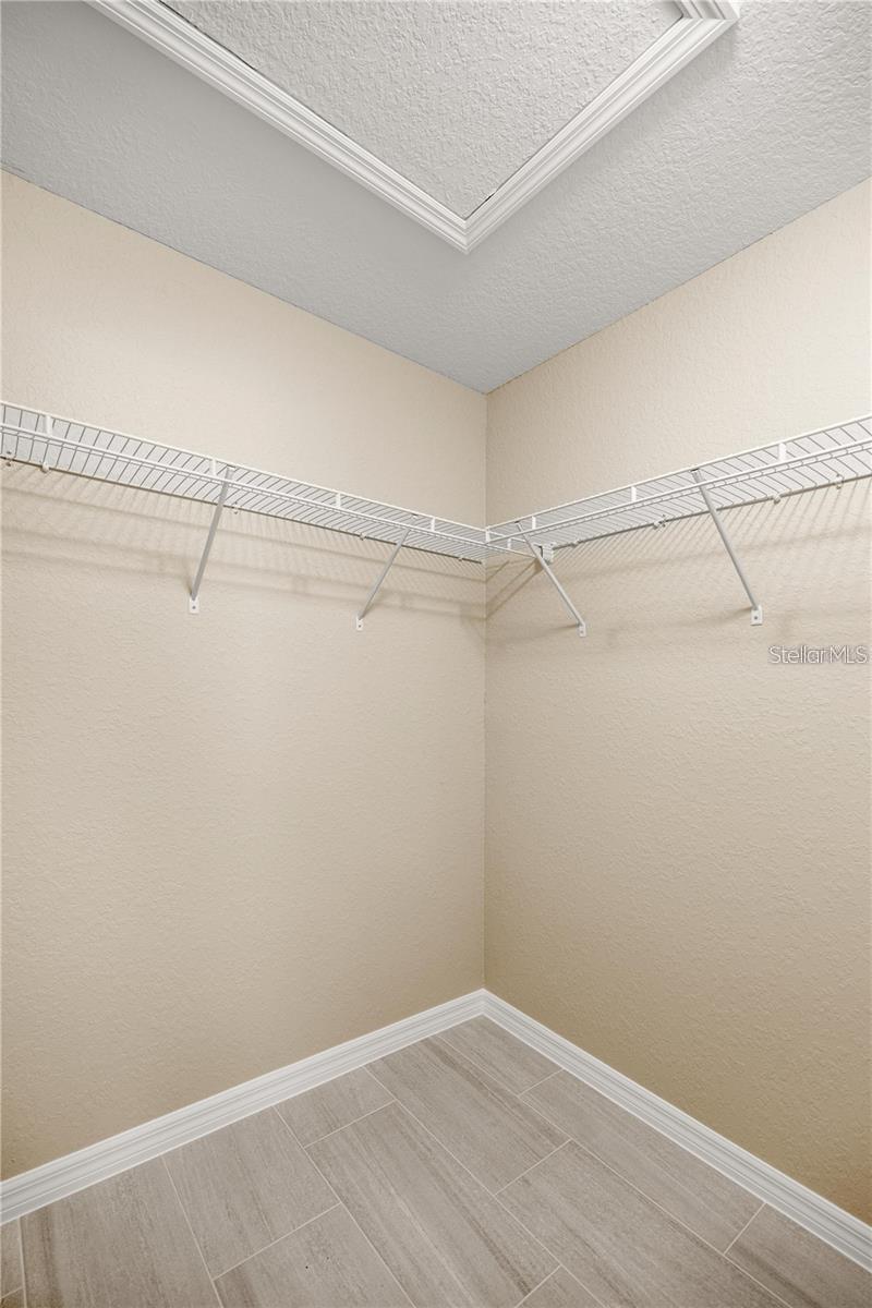 5795 Nw 11th Pl #b Property Photo 17