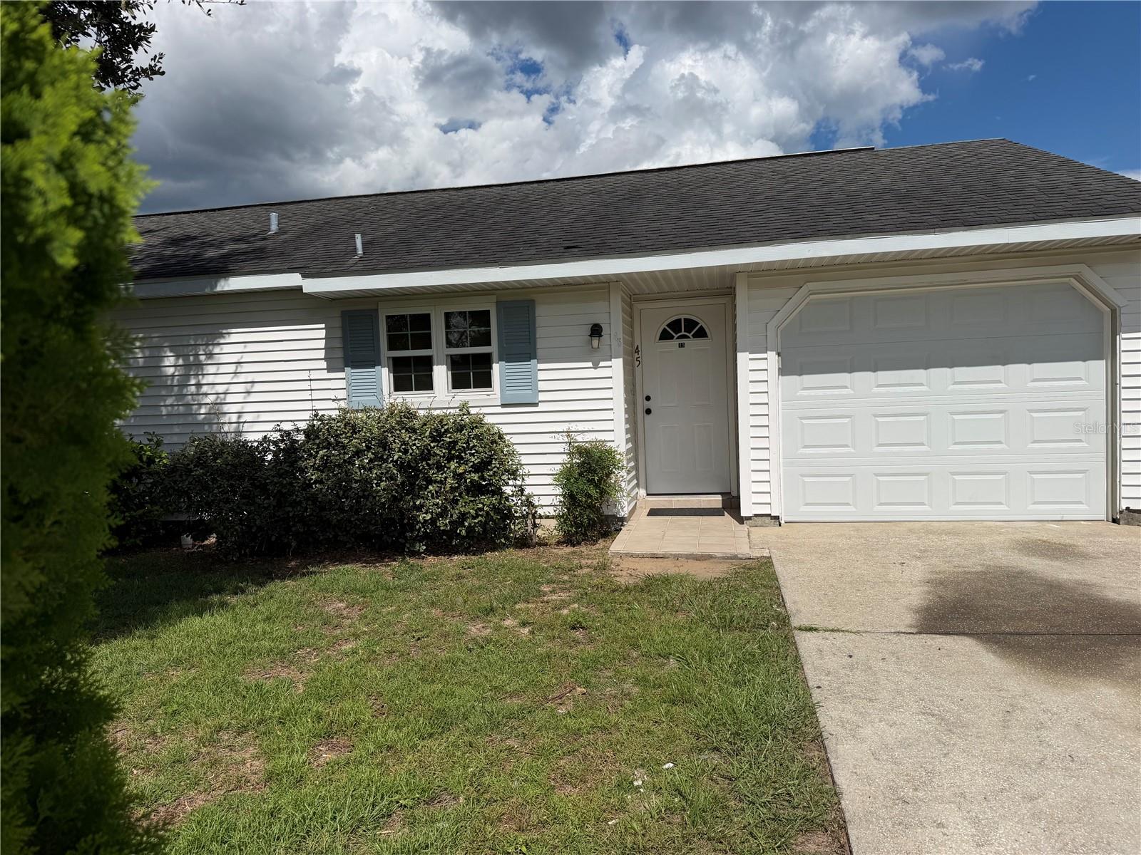 45 HICKORY TRACK WAY Property Photo 1