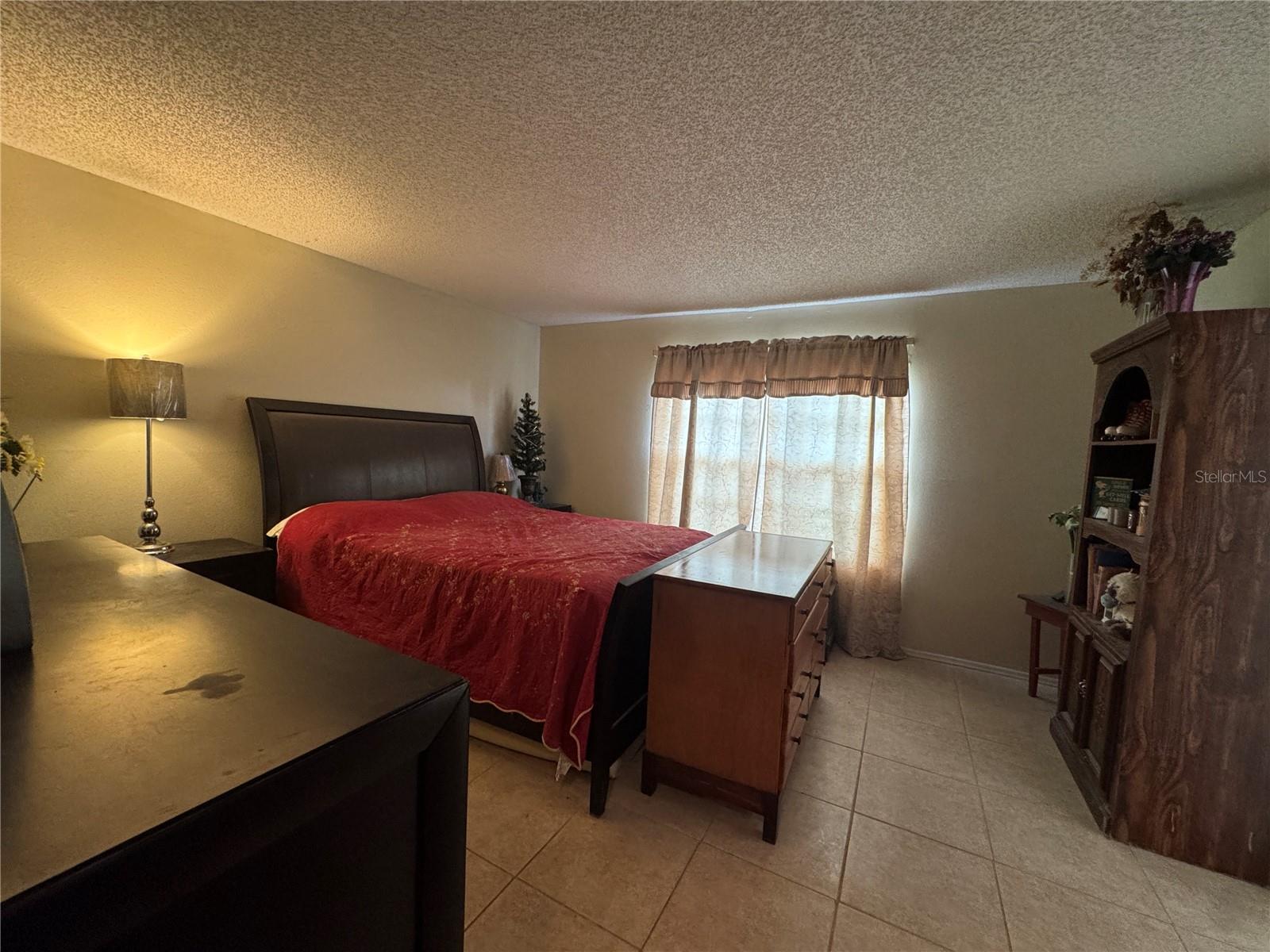 306 Oak Lane Pass Property Photo 10