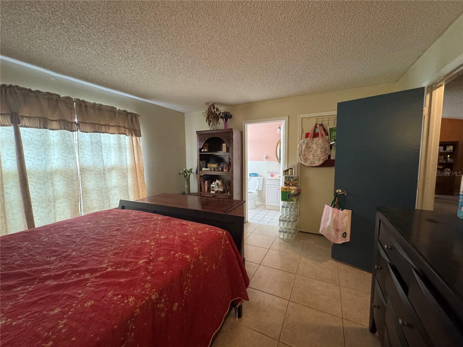 306 Oak Lane Pass Property Photo 11