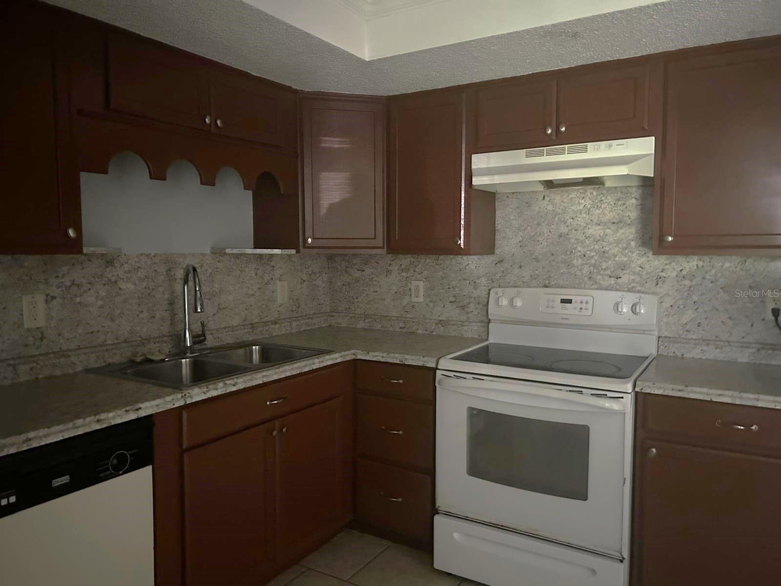 625 Silver Pass #a Property Photo 17