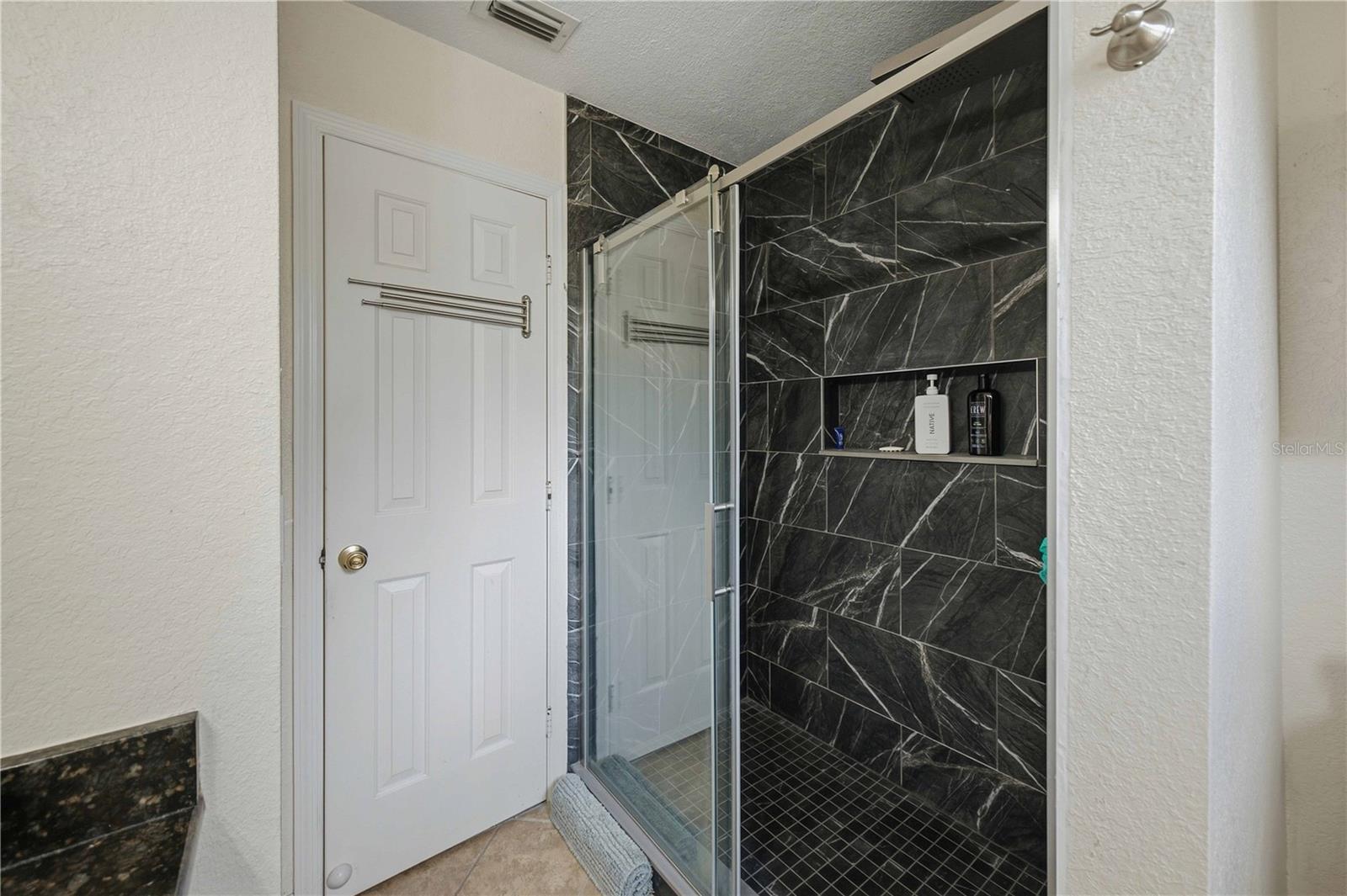 5066 Se 24th Pl Property Photo 17
