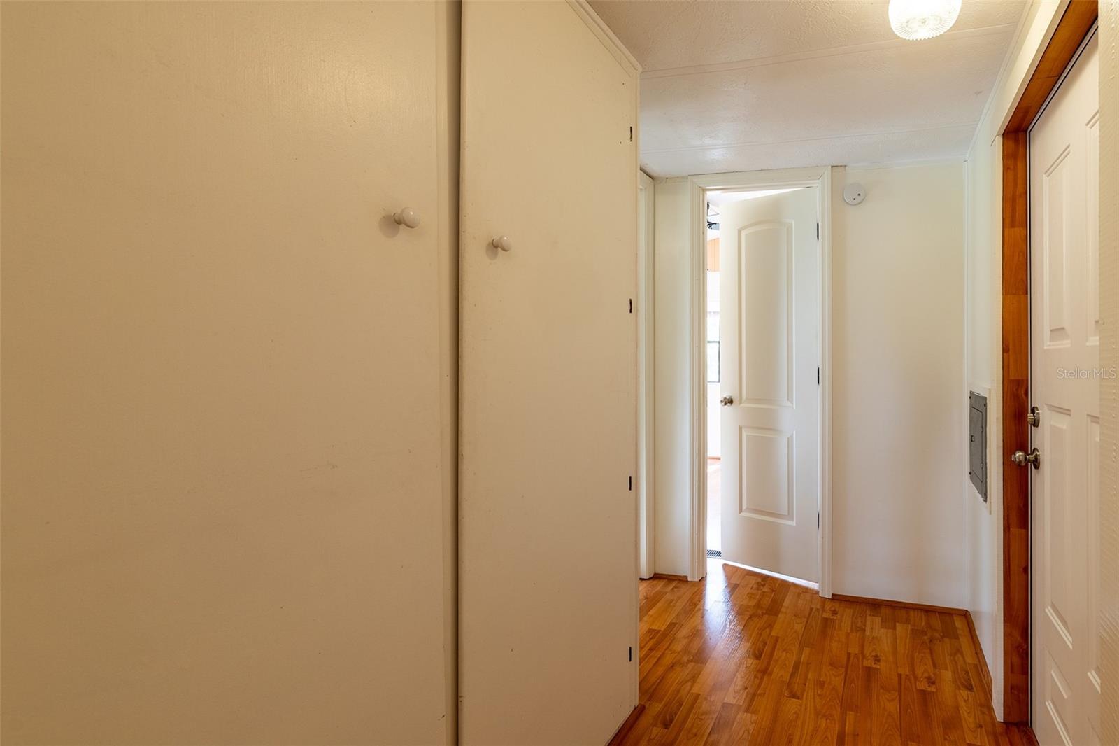 5865 Ne 137th Ter Property Photo 15