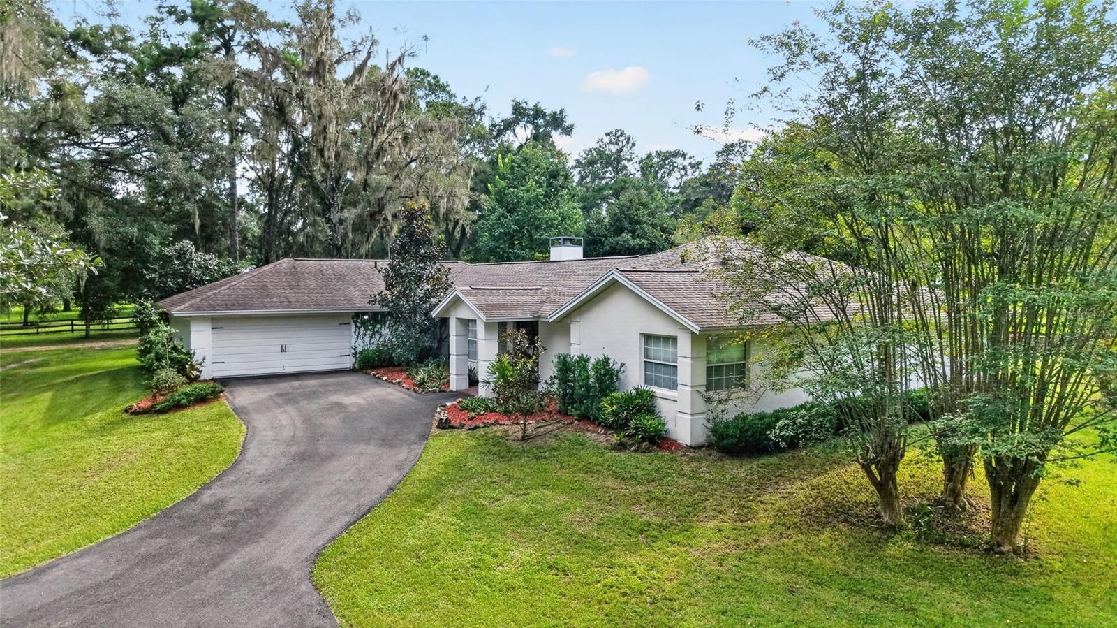22 Wood Ridge Dr Property Photo 3