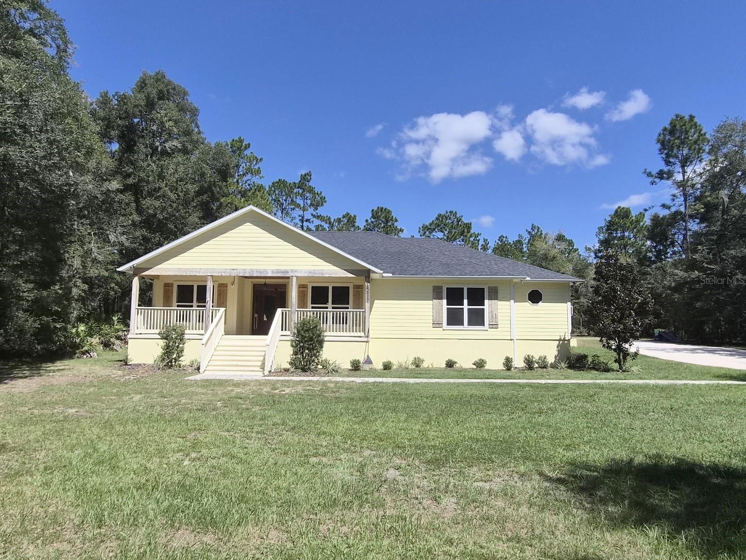 18216 SW 68TH LOOP Property Photo 1