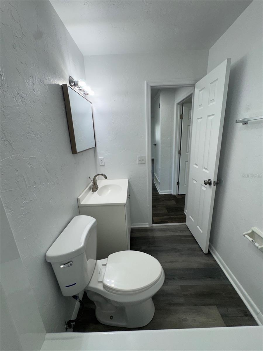 1640-1640 Ne 71st Pl Property Photo 11