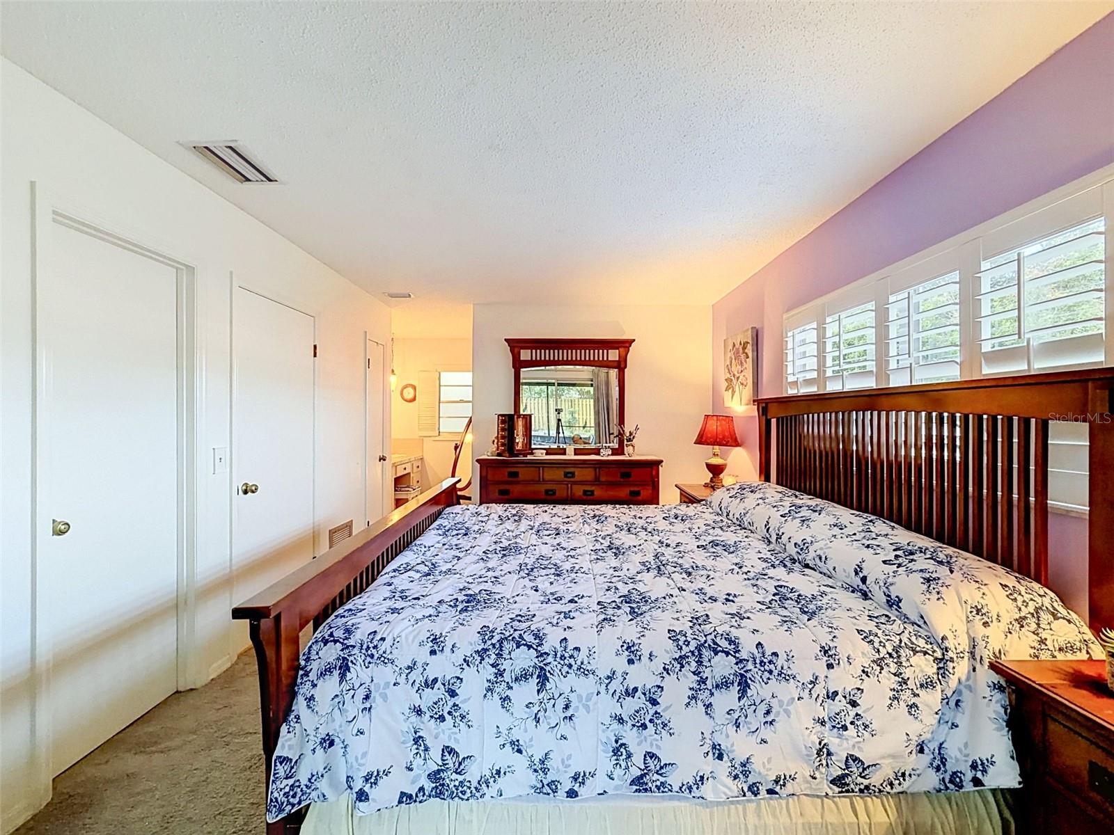 620 Whitney Ave Property Photo 50