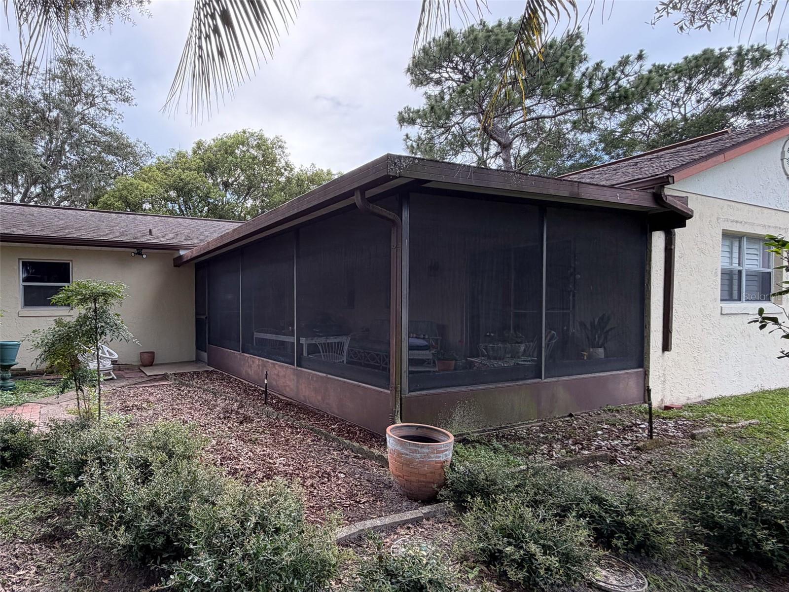620 Whitney Ave Property Photo 55