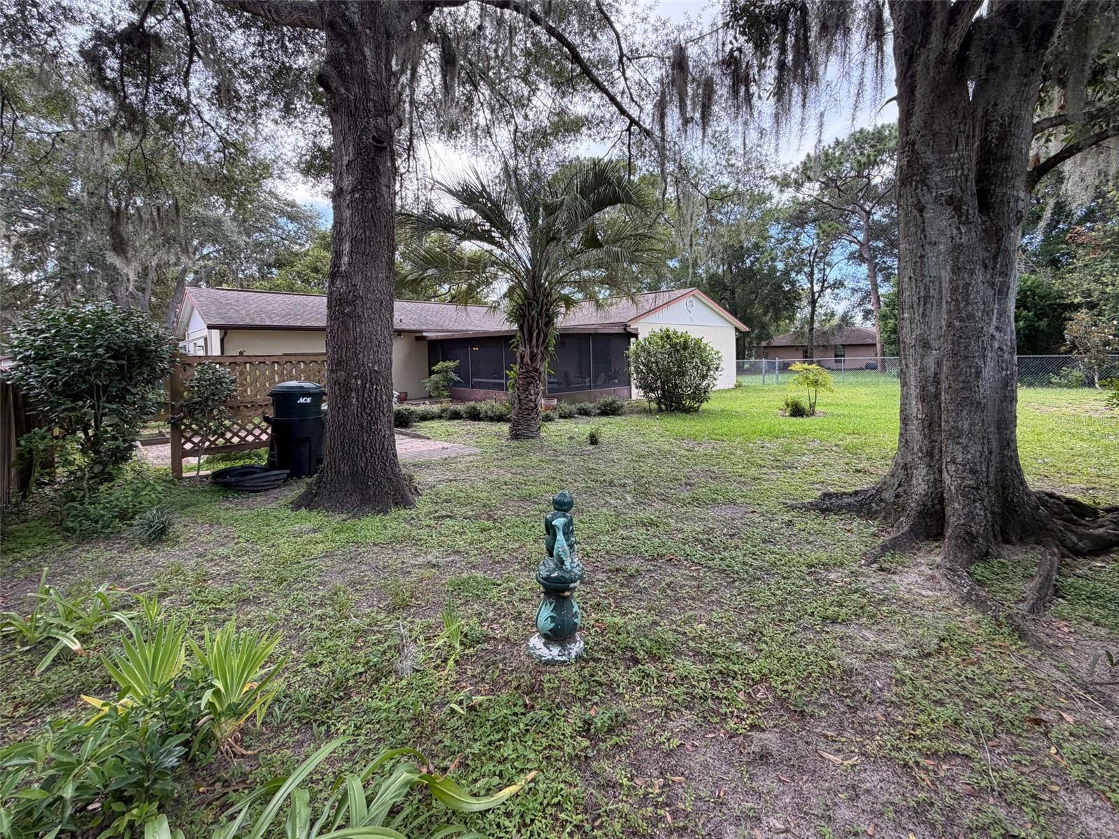 620 Whitney Ave Property Photo 59