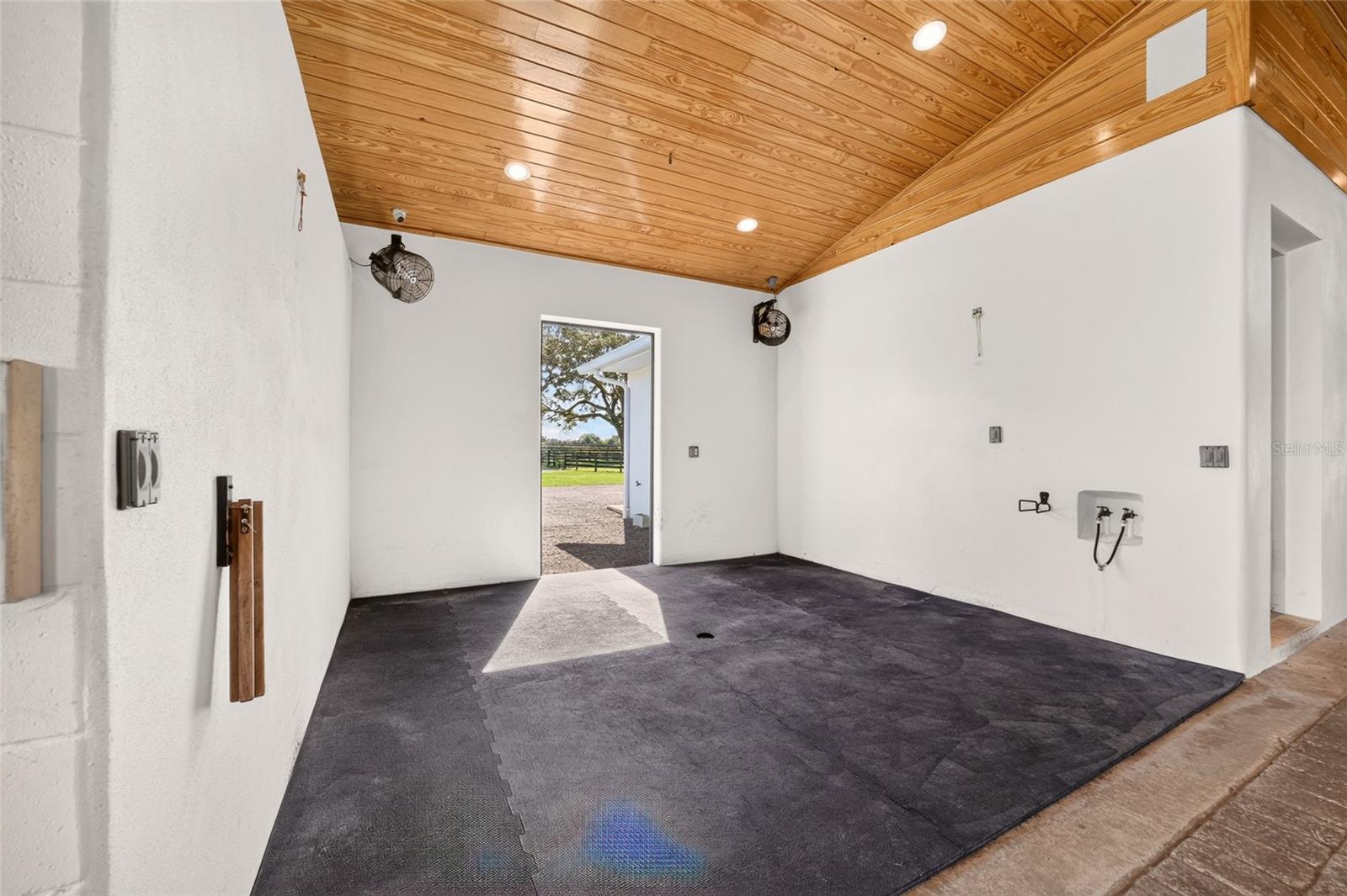 7085 Nw Highway 225 Property Photo 26