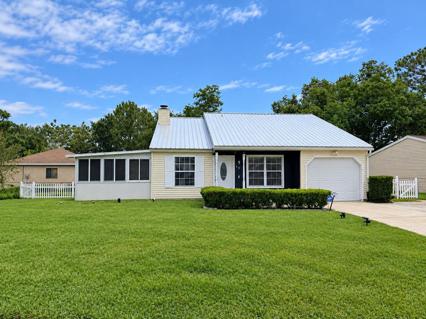 25 SPRING LOOP CIR Property Photo 1