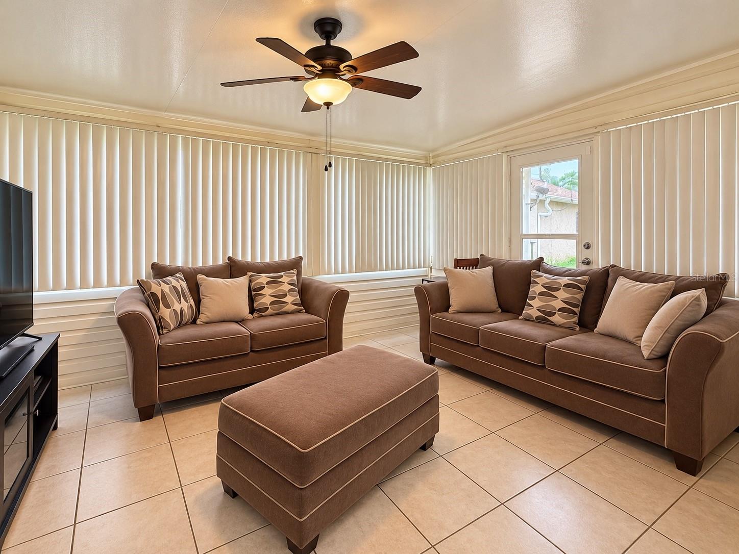 25 Spring Loop Cir Property Photo 14