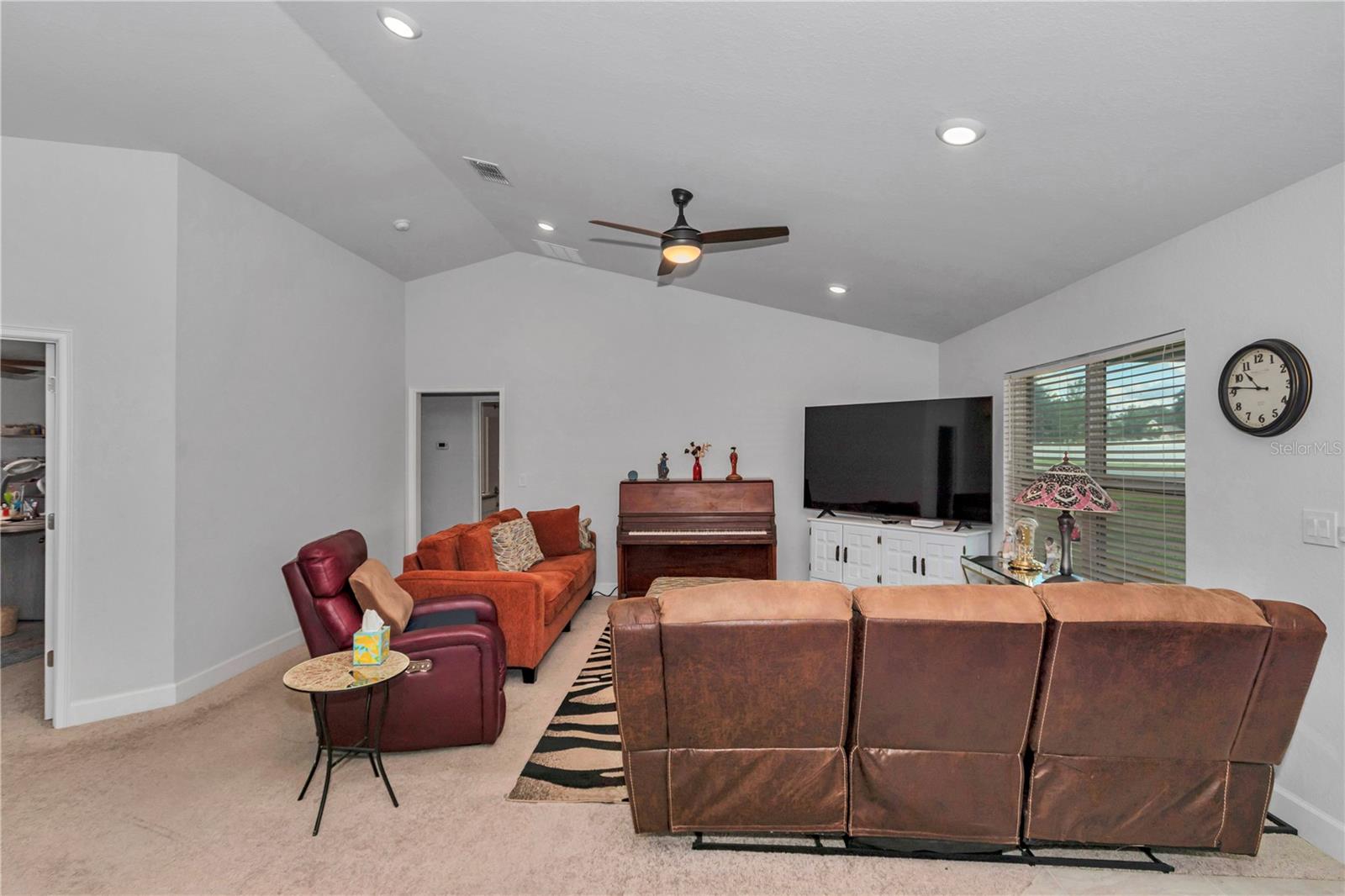 16 Spring Trl Property Photo 7
