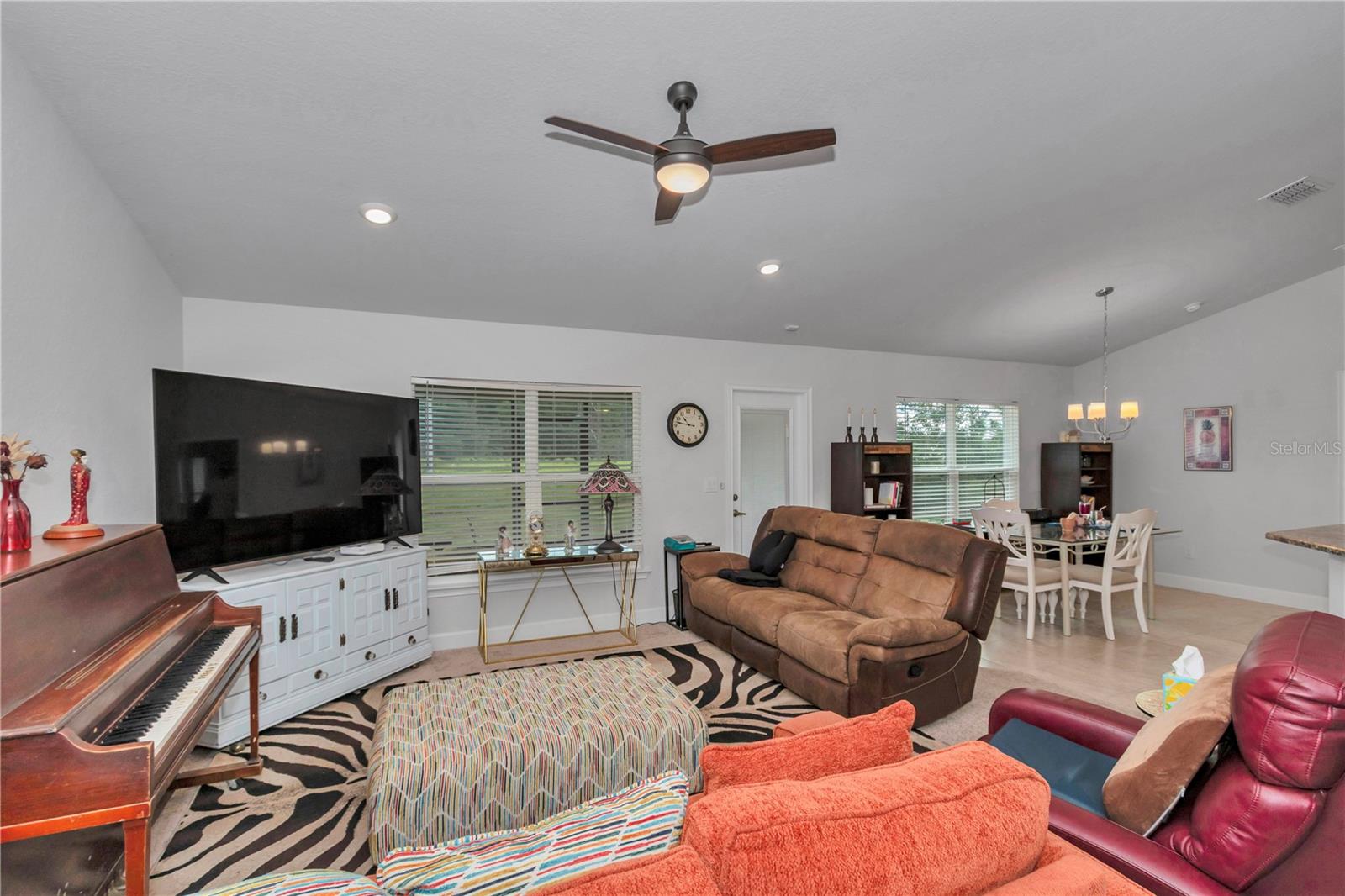 16 Spring Trl Property Photo 8