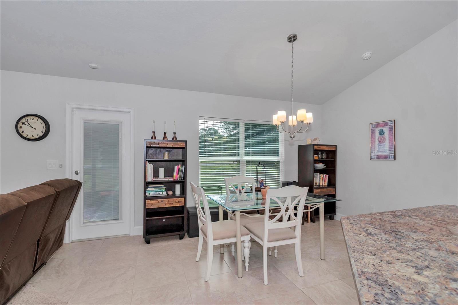 16 Spring Trl Property Photo 10