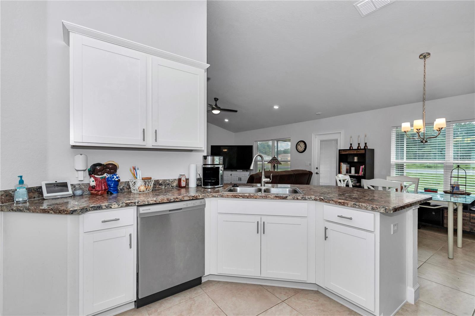 16 Spring Trl Property Photo 12