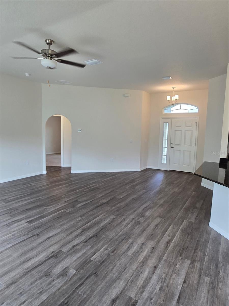 608 W Walkertown Property Photo 12