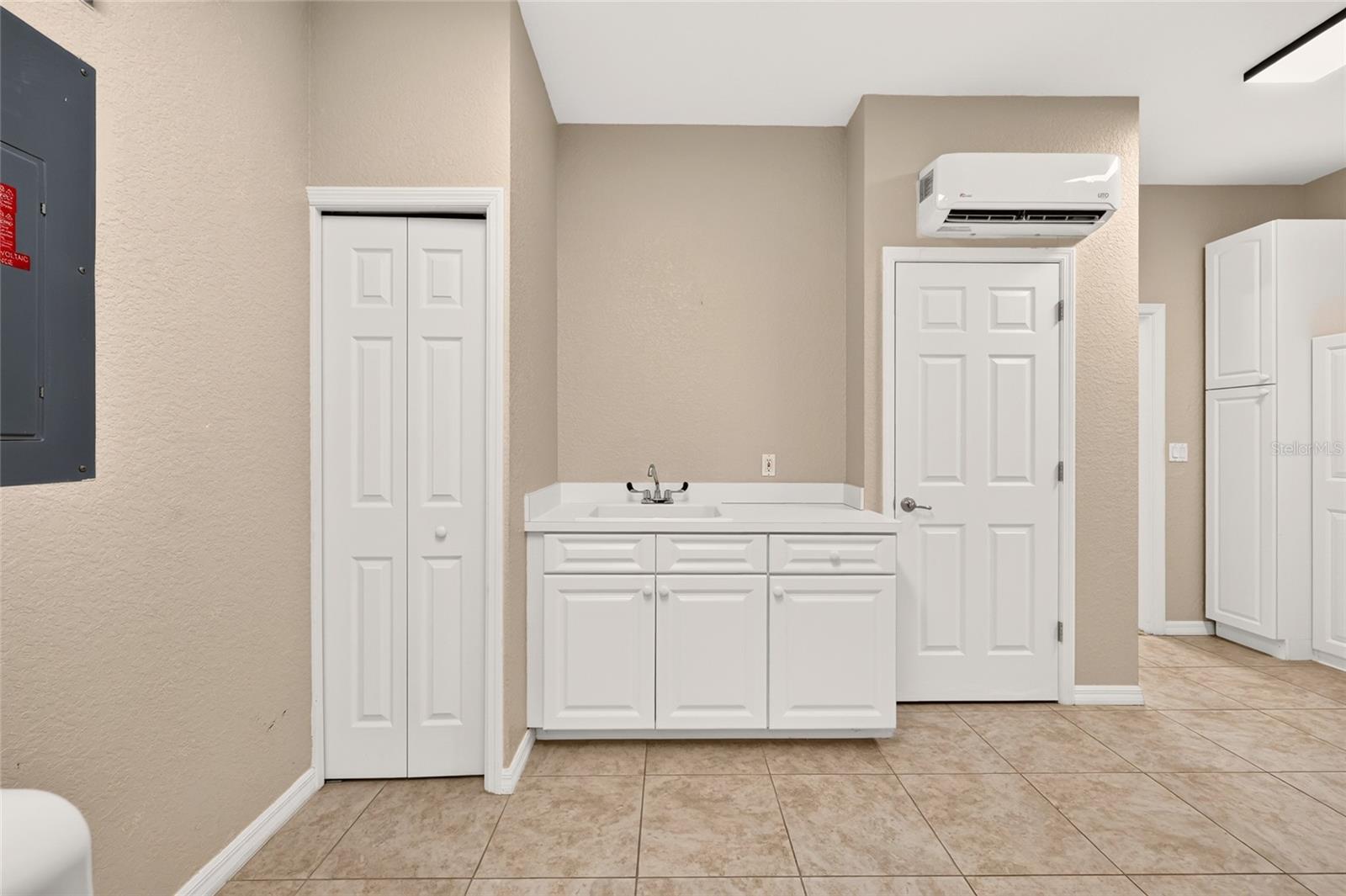 8841 Sw 194th Ct Property Photo 56