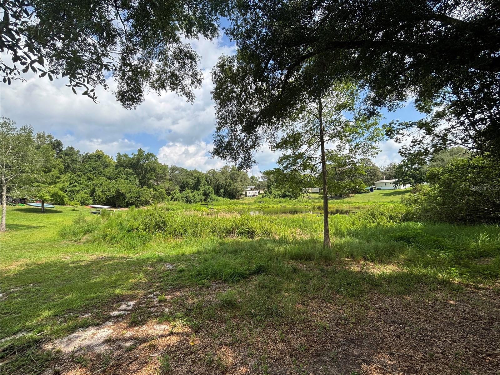 18225 Se 22nd Pl Property Photo 5