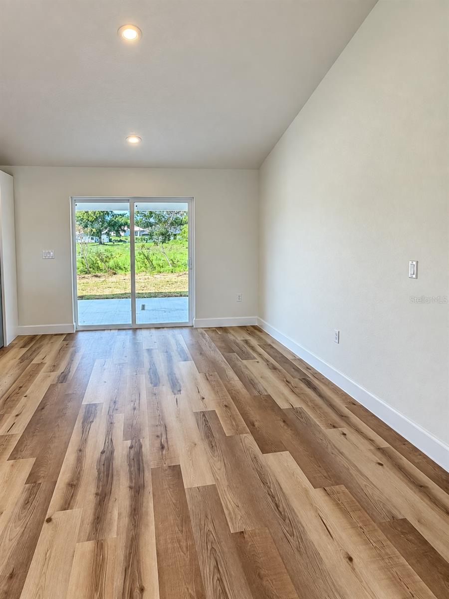 115 Juniper Cir Property Photo 15