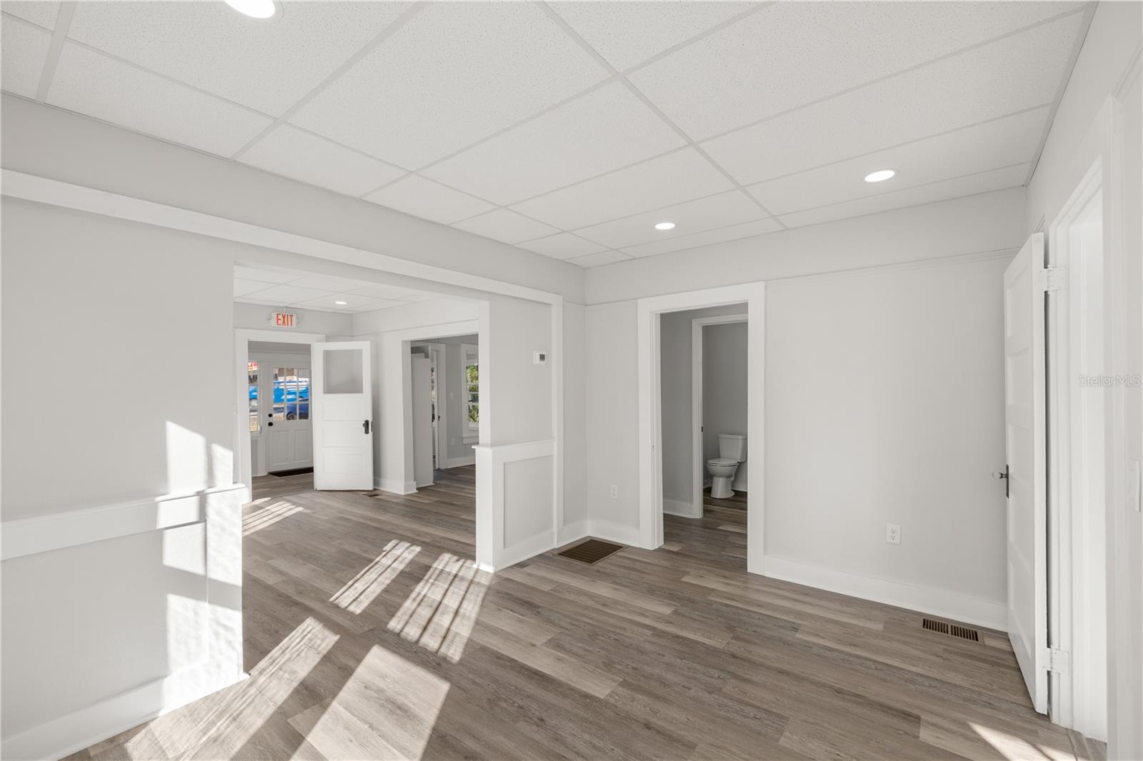 401 N Dixie Ave Property Photo 17