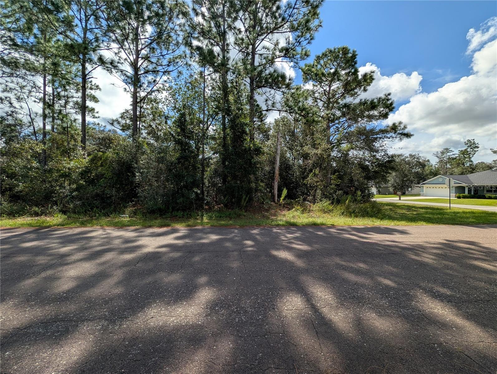 8479 N Brook Way Property Photo 5
