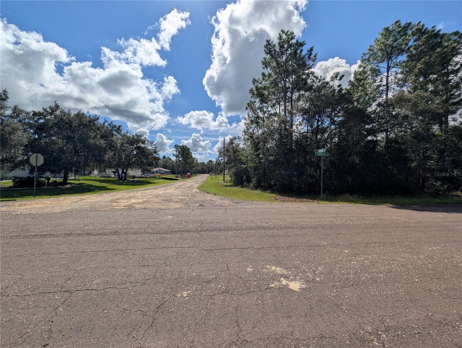 8511 N Boone Way Property Photo 2