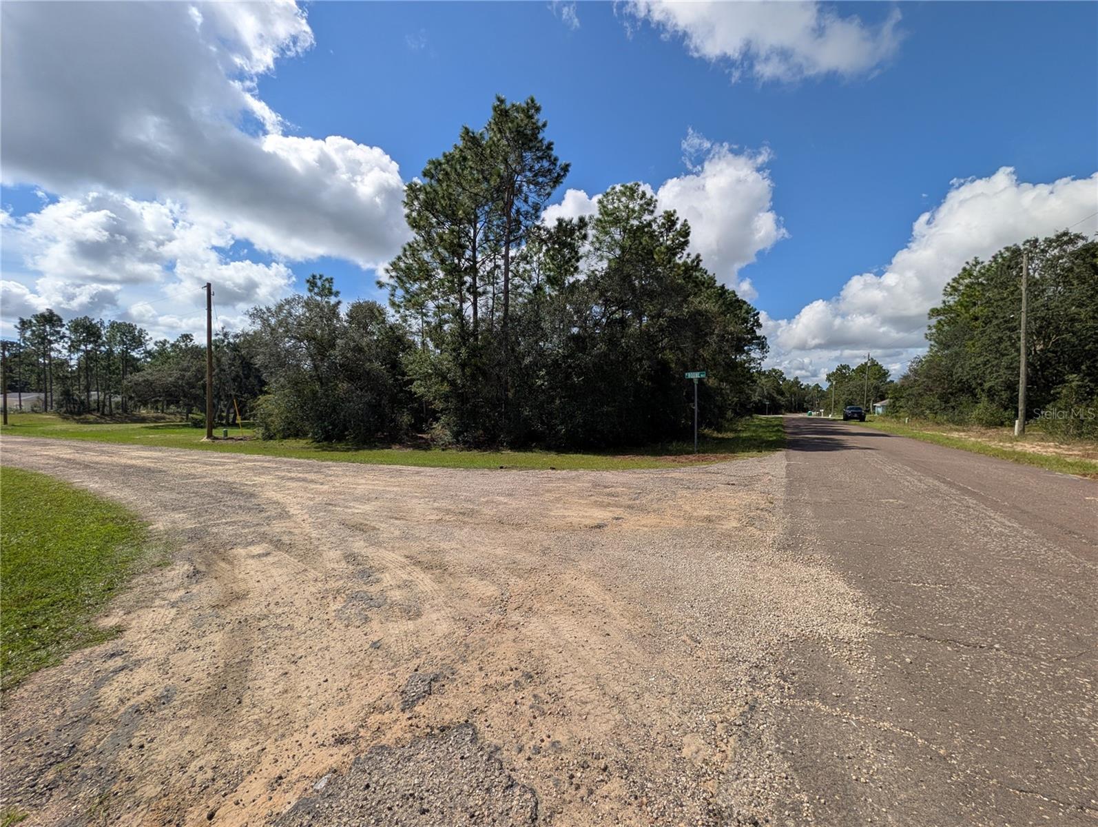 8511 N Boone Way Property Photo 3