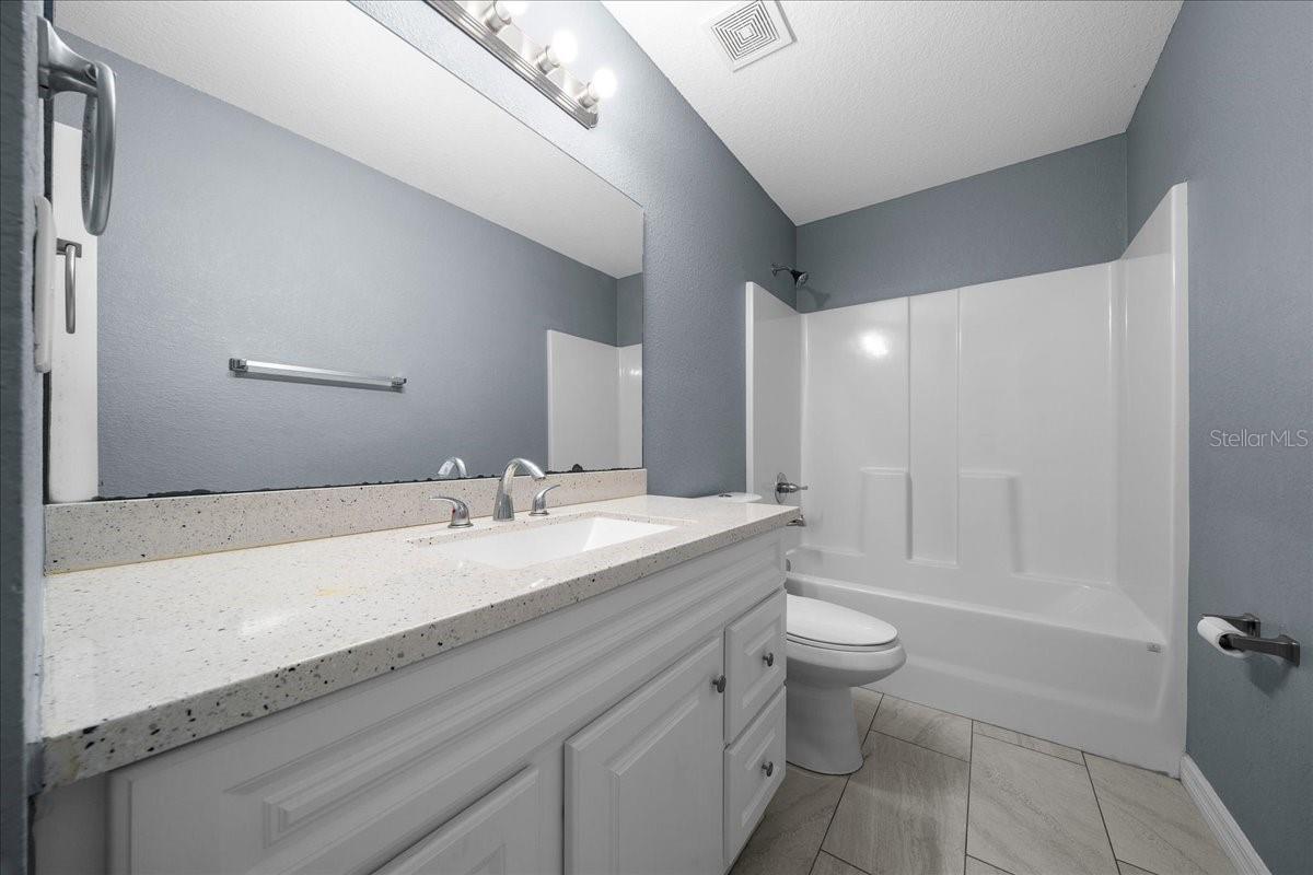202 Oak Lane Cir Property Photo 37