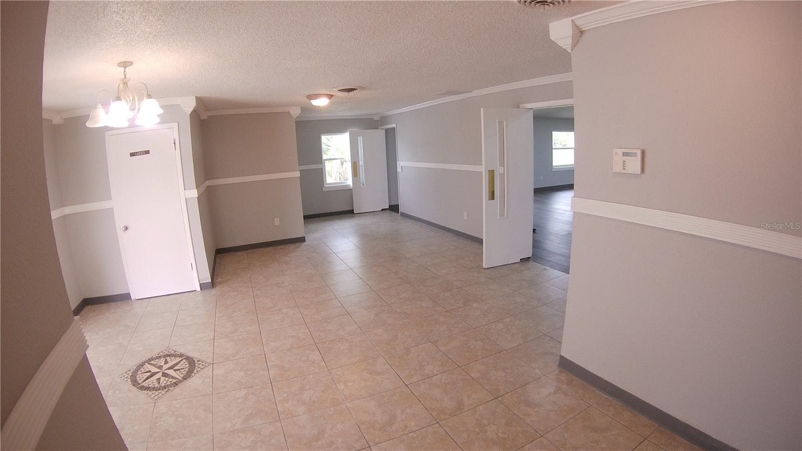 484 Emerald Rd Property Photo 14