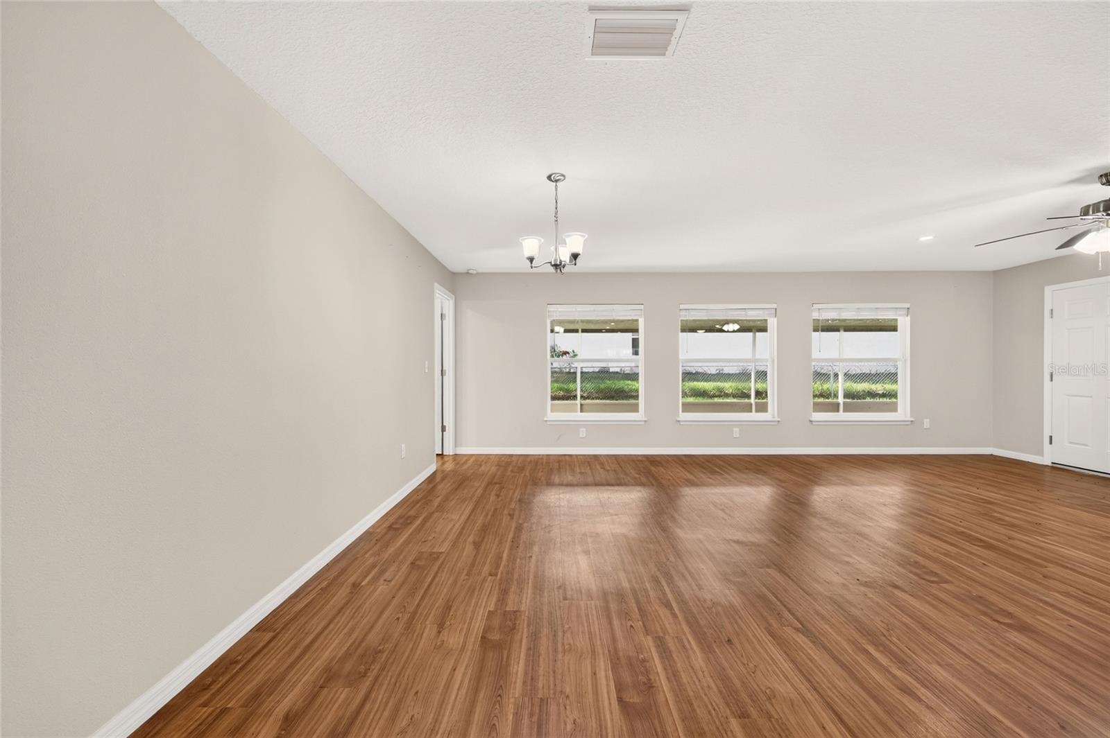 199 Oak Lane Rd Property Photo 15