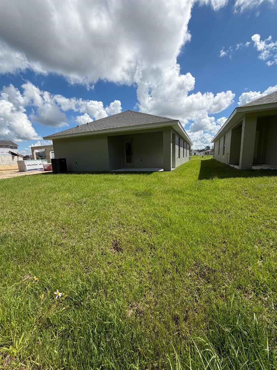 2230 Nw 23rd Loop Property Photo 2