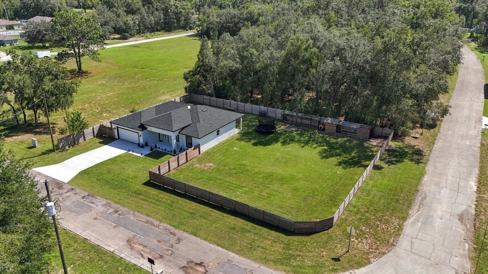 2522 W Castle Rd Property Photo