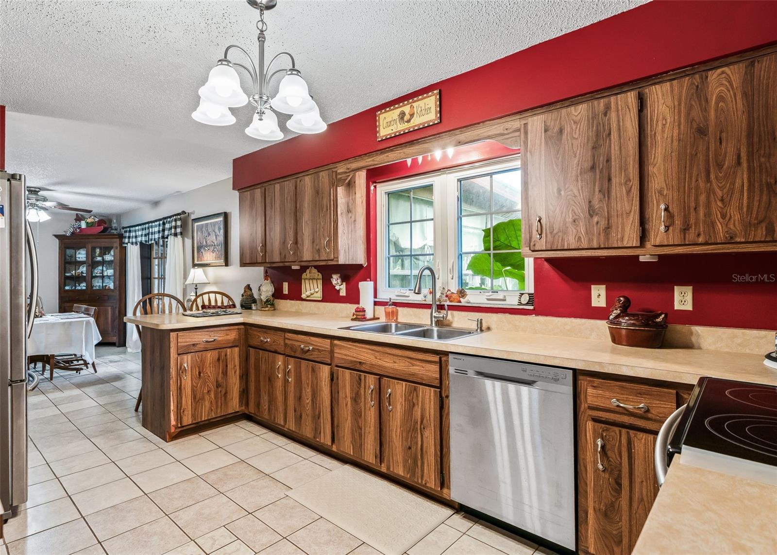 2677 Ne 60th Ln Property Photo 14
