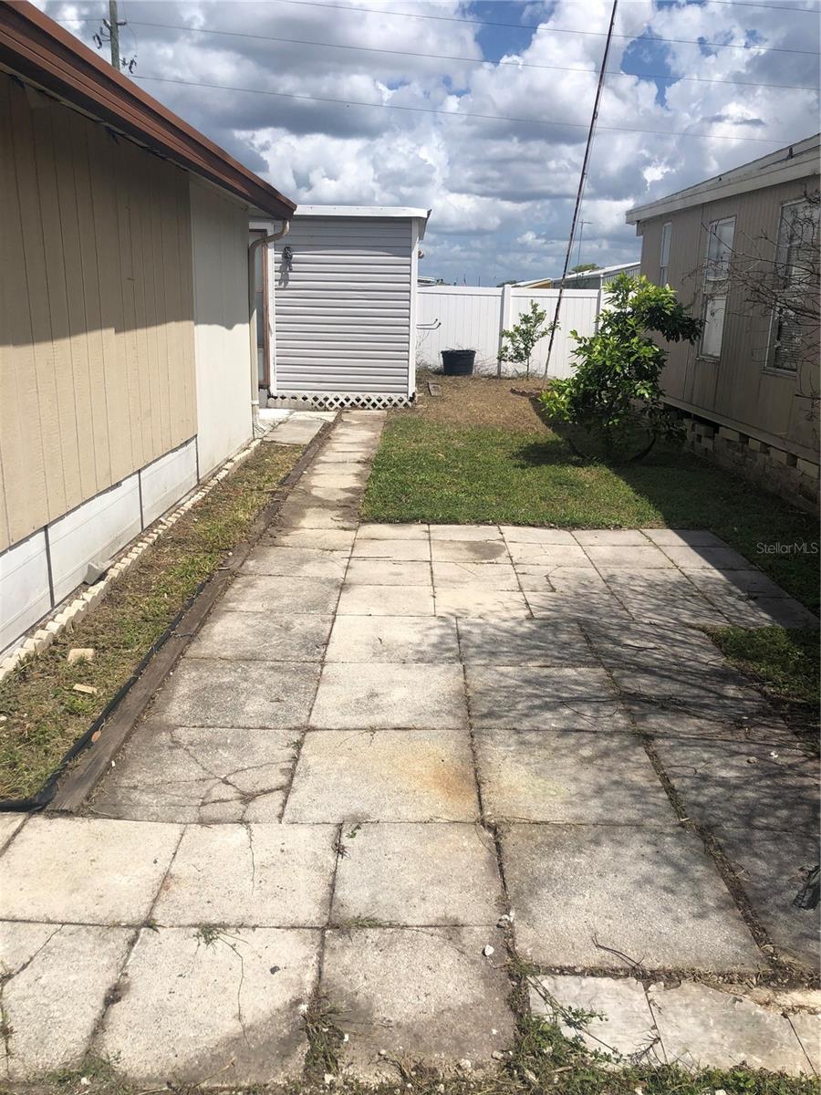 5304 Croton St Property Photo 4