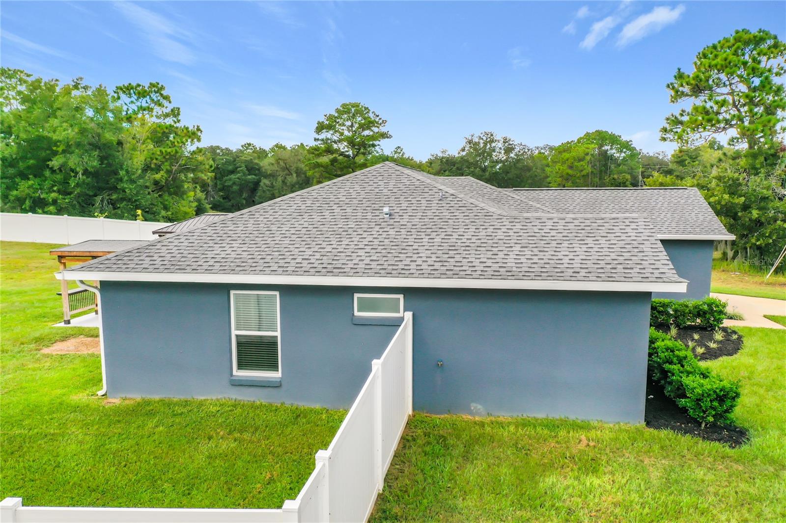 523 Bahia Circle Ter Property Photo 9