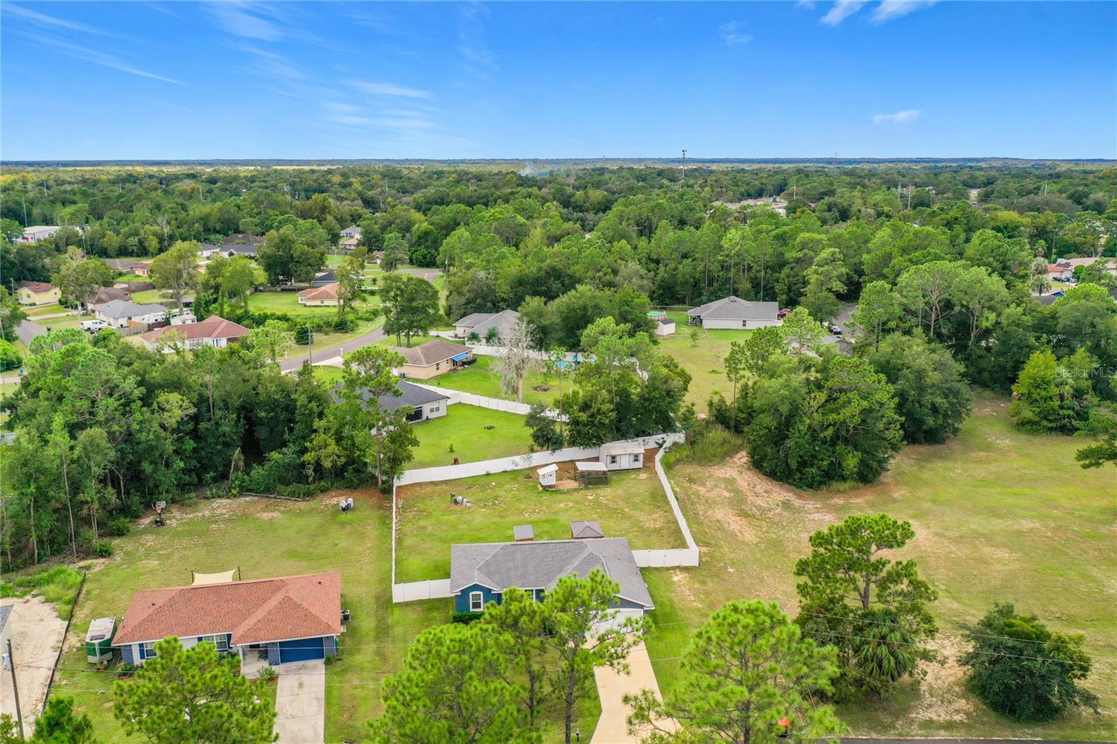 523 Bahia Circle Ter Property Photo 14