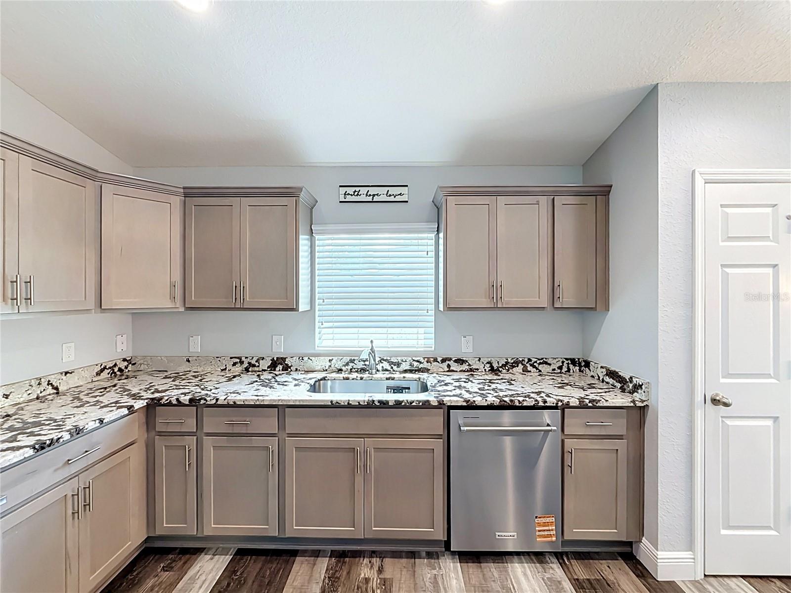 523 Bahia Circle Ter Property Photo 24